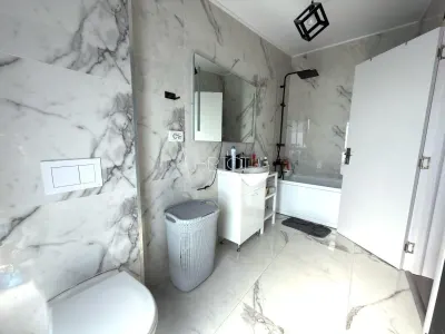 Casa, 90mp, 3 camere, 3 bai, cu Garaj si Curte - foto 6