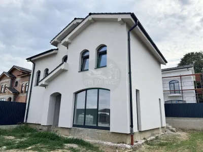 Casa noua individuala 4 camere 2 bai terasa curte Calea Cisnadiei - foto 2