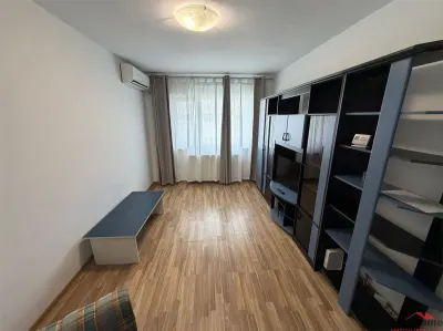 Apartament 2 camere, zona Plevnei , etaj 3 cu acoperis, renovat - foto 5