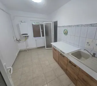 Ap 2 camere confort 1, decomandat, Garii etaj 2, renovat recent - foto 5