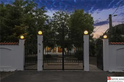 Vila cu vedere la lac 480 mp utili, lift si teren de 1.000 mp | Palat Stirbey - foto 4