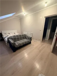 APARTAMENT SPATIOS - 4 CAMERE -ZONA EXCELENTA - foto 4