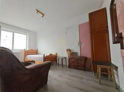 Apartament cu 3 camere de inchiriat, zona Milcov - foto 5