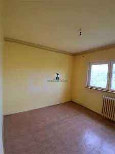 Apartament 3 camere Semidecomandat Al.Calinesti - Bucuresti