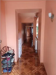 Casa de vanzare 95mp cu teren de 231mp -Intrarea Cartojanca-Rahova - Bucuresti