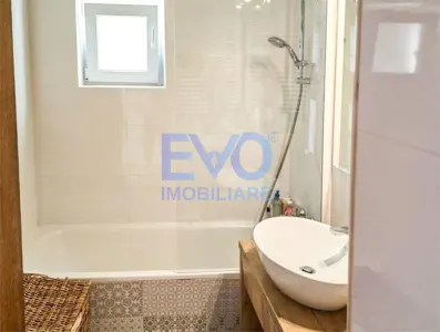 Apartament cu 3 camere, 2 bai, zona Tatarasi - foto 7