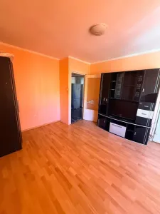 Garsoniera decomandata, 31 mp., etaj 2/4 Astra- Sitarului - Brasov