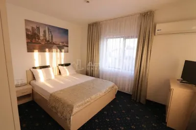 VANZARE - CLADIRE COMERCIALA  -  HOTEL - PRETABIL SI  PENTRU  AZIL - RAHOVA - MARGEANULUI - ANTIAERIANA  -- 17 CAMERE -  550000E  -   COMISION 0 ! - foto 10