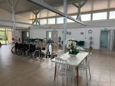 Afacere la Cheie / Centru de Batrani 30 de Camere / Lenauheim - Lenauheim