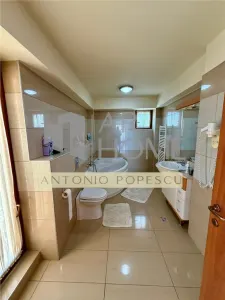 Casa 4 camere plus dependinte, in Ploiesti, zona centrala. - foto 23