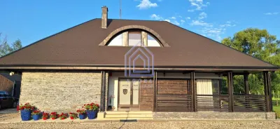 Vanzare Casa Bukovina – Proprietate deosebită | 315 mp desfășurați | Teren 1.363 mp | Pârâul Humor - Manastirea Humorului