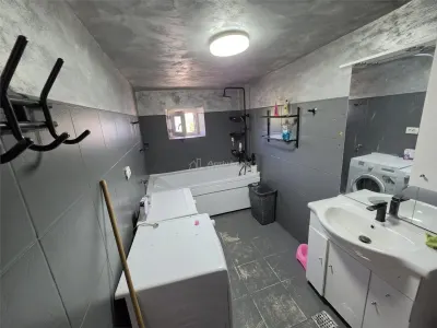 Casa individuala - cu 4 camere - foto 9