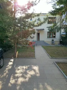 Vanzare vila tineretului - Bucuresti
