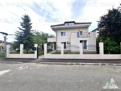Vila de VANZARE Crevedia pretabil resedinta /Iinvestitie - Crevedia