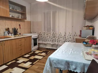 Soarelui - 2 Camere - Spatios - Parter inalt - foto 4