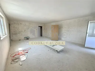 Apartament 3 camere in vila, curte, zona centrala Breaza, Prahova - foto 4