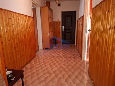 Apartament 3 camere, decomandat, Piata Sfinta Vineri - foto 11
