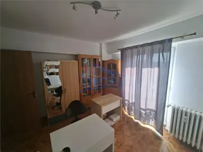 Apartament 3 camere, decomandat, Piata Sfinta Vineri - foto 14