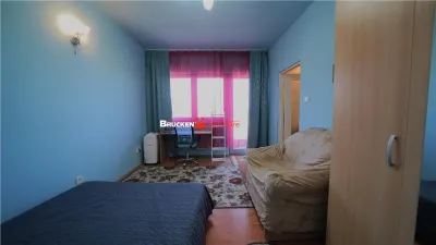 Apartament cu terasa, curte si parcare, intr-o zona linistita de case - foto 5