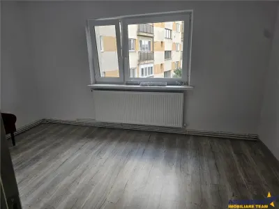 Apartament cu 2 camere, parcare, Lenin, Sfantu Gheorghe - foto 4