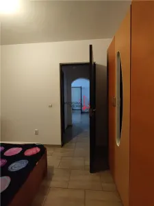 Oportunitate studenti! Bloc reabilitat, et.1- Tei  Sectia  Politie Facultatea de Constructii - foto 14