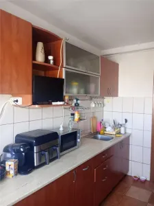 Apartament 3 camere Semidecomandat Bld. Brancoveanu Metrou - foto 2