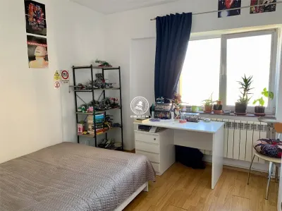Apartament 3 camere Hala Centrala - Iasi