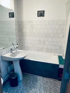 Apartament 3 camere decomandat | Independenței – UMF | Etaj 3/8 | 2 băi | Balcon - foto 6