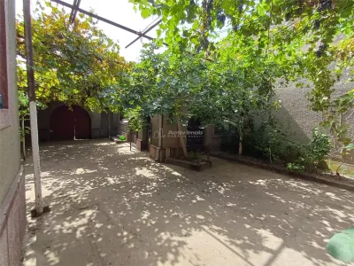 Moldova Noua, Casa Spatioasa Cu Curte, Langa Dunare, 360 Mp. Construiti, Mobilata + Utilata - foto 11