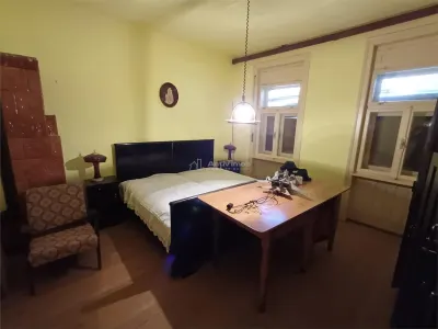 Moldova Noua, Casa Spatioasa Cu Curte, Langa Dunare, 360 Mp. Construiti, Mobilata + Utilata - foto 9