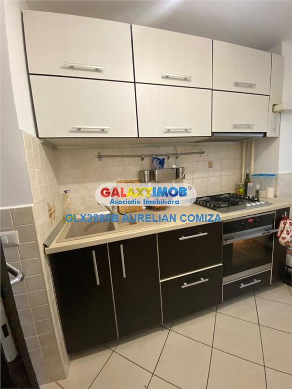 Inchiriere apartament 4 camere decomandat Piata Veteranilor - Bucuresti