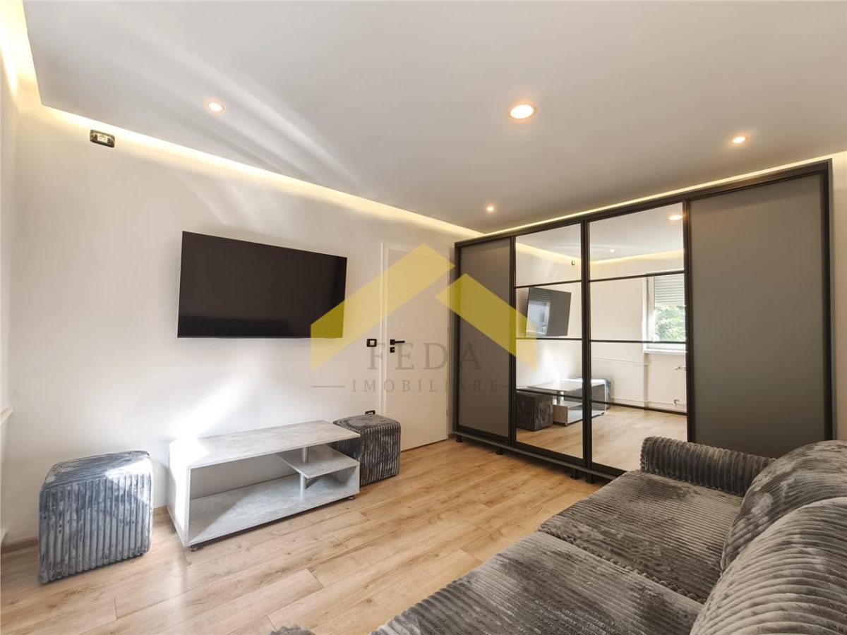 Apartament cu 1 camera de inchiriat zona Atrium Mall - Arad